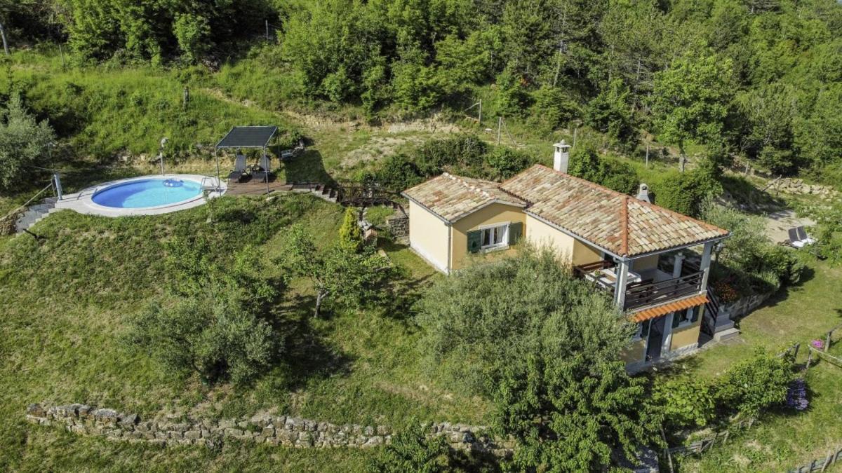 Villa Casa Antonija In Sovinjska Brda - Haus Fur 2 Personen Exterior foto