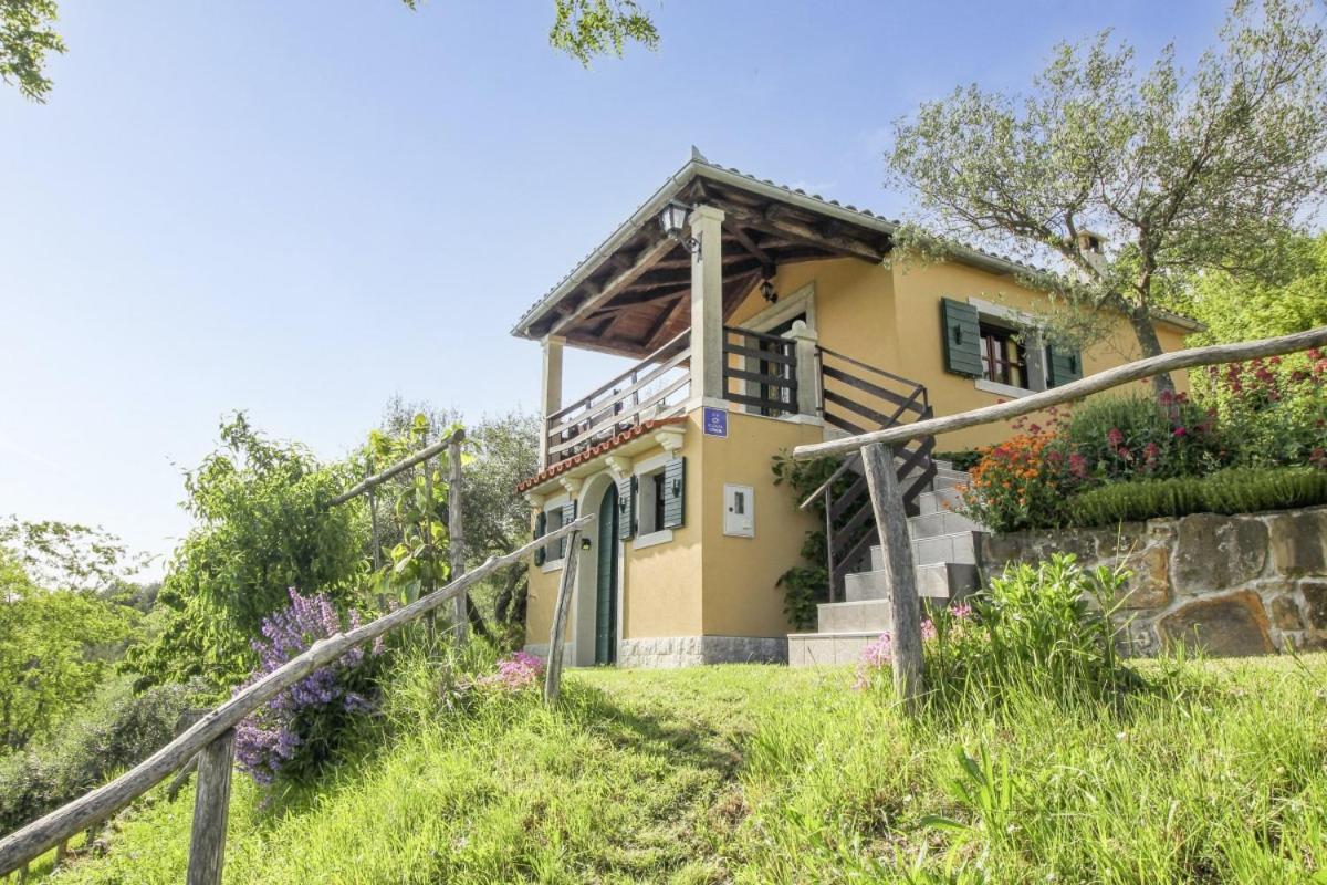 Villa Casa Antonija In Sovinjska Brda - Haus Fur 2 Personen Exterior foto